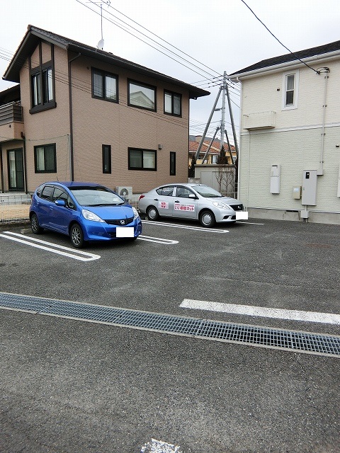 14/20 駐車場