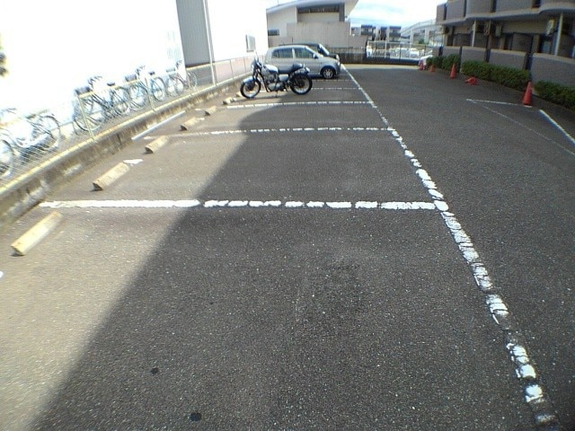 18/24 駐車場