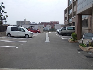 17/23 駐車場
