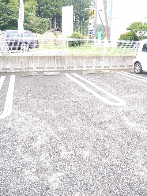 14/20 駐車場