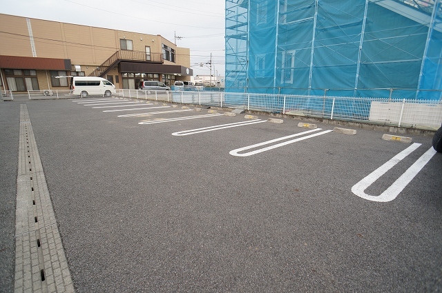14/20 駐車場