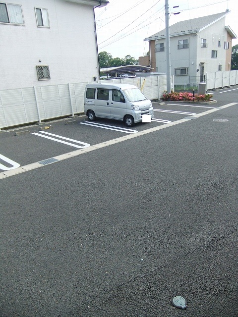 14/21 駐車場