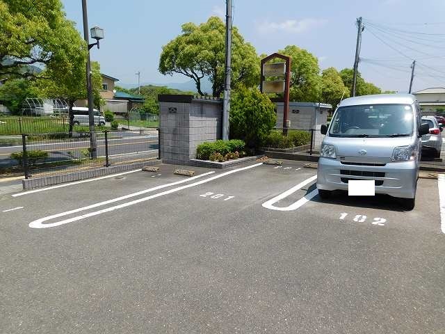 14/20 駐車場