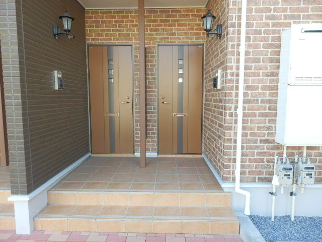 21/28 エントランス