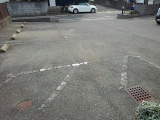 14/20 駐車場
