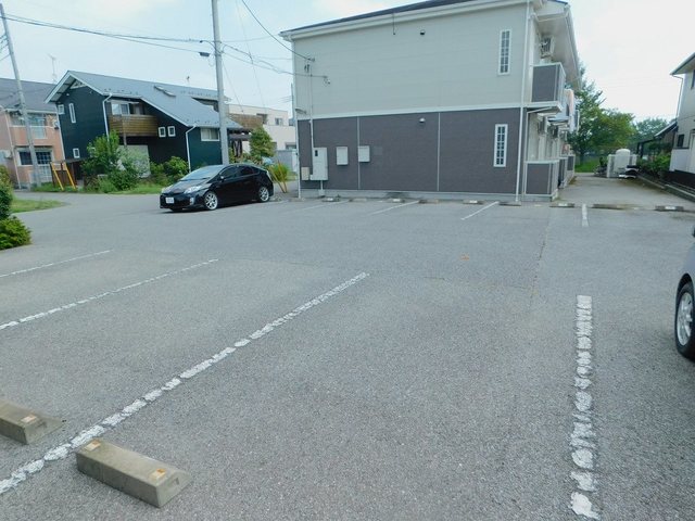 17/23 駐車場