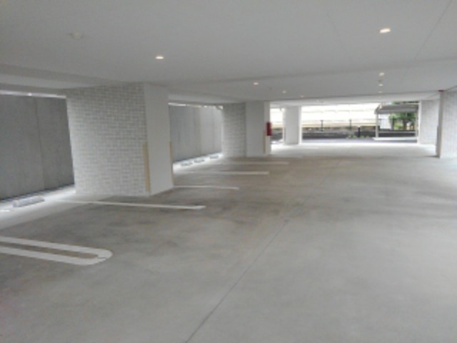 14/20 駐車場