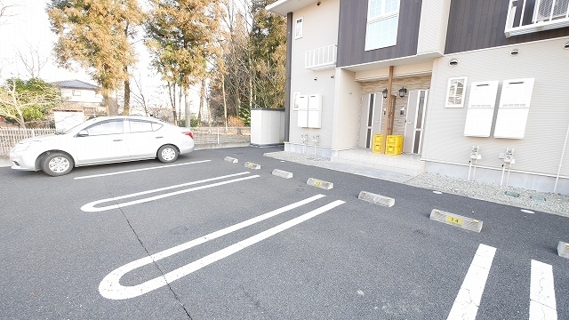 14/20 駐車場