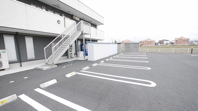 2/8 駐車場