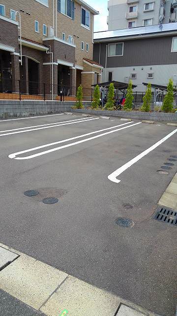 14/20 駐車場