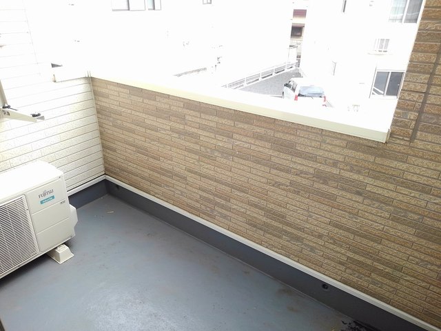 15/27 バルコニー