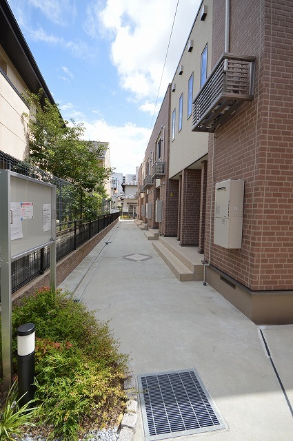 14/20 エントランス