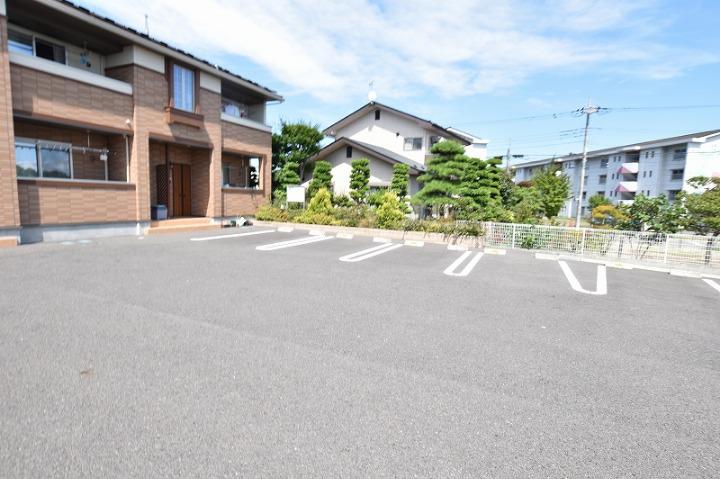14/20 駐車場