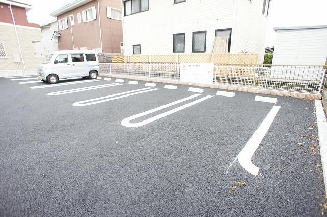 14/22 駐車場