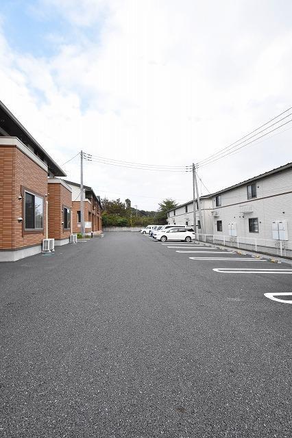 14/20 駐車場