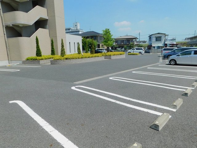 14/22 駐車場