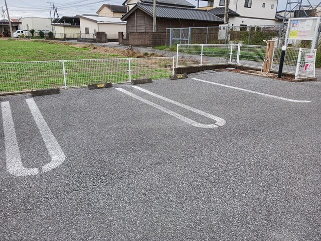 14/20 駐車場