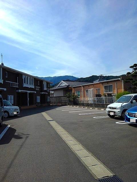 14/20 駐車場