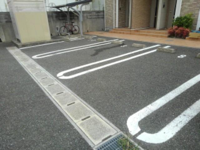 14/20 駐車場