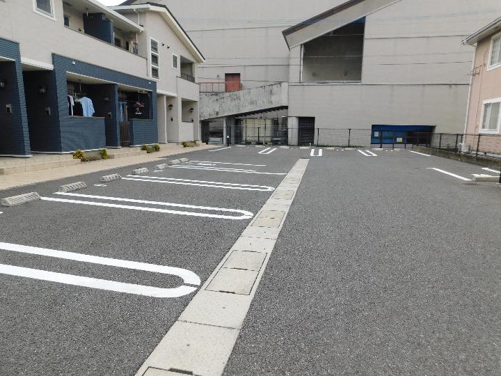 14/20 駐車場