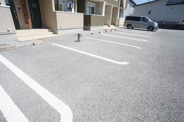 14/20 駐車場