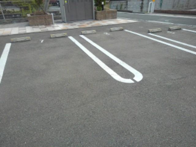 14/20 駐車場