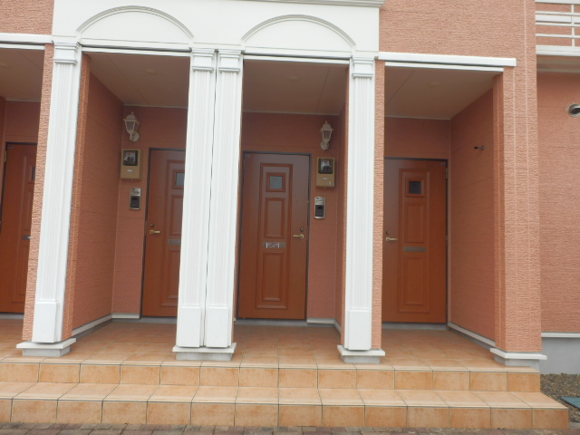 21/30 エントランス