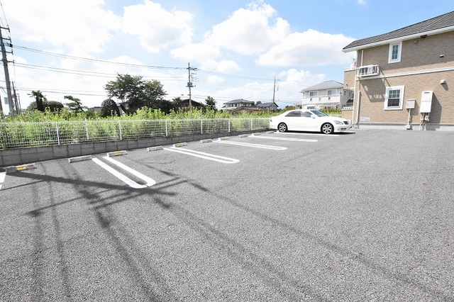 14/20 駐車場