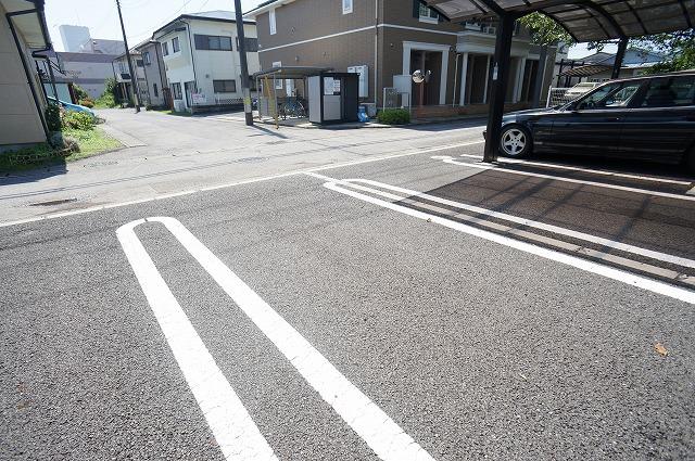 14/21 駐車場