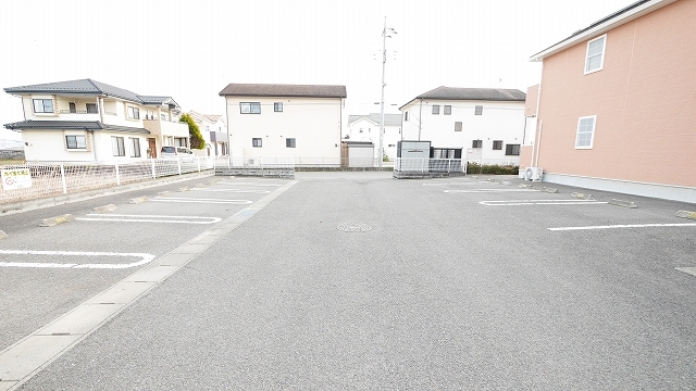 14/20 駐車場