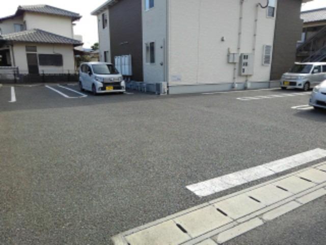 14/20 駐車場