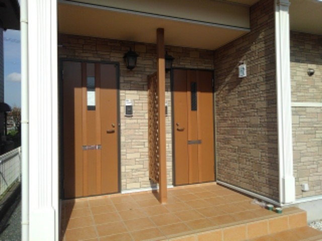 19/26 エントランス