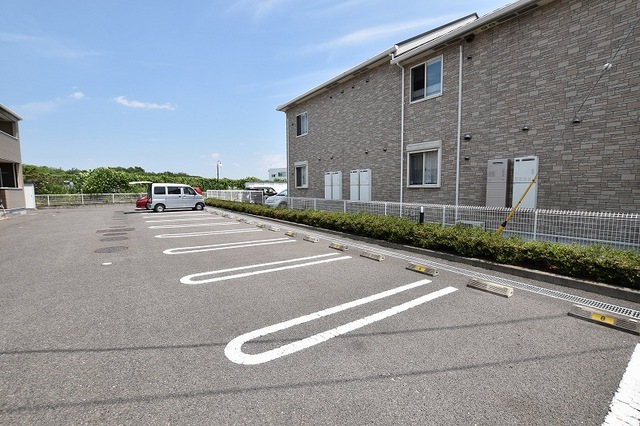 14/20 駐車場