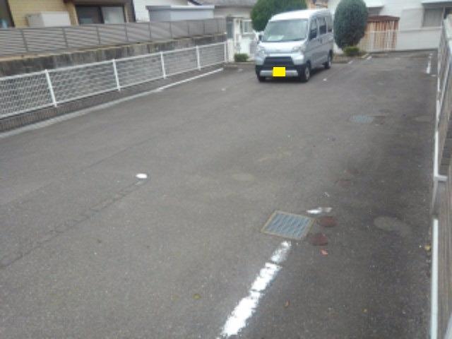 14/20 駐車場