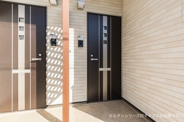 13/20 エントランス