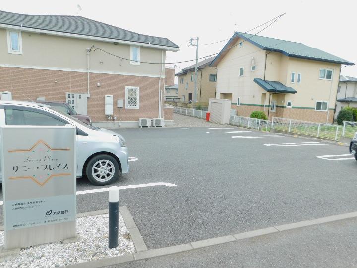 14/22 駐車場
