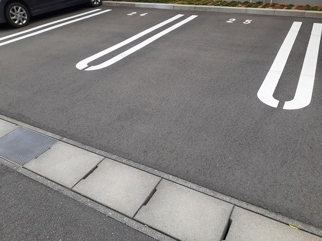 14/20 駐車場