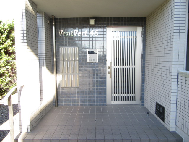 21/23 エントランス