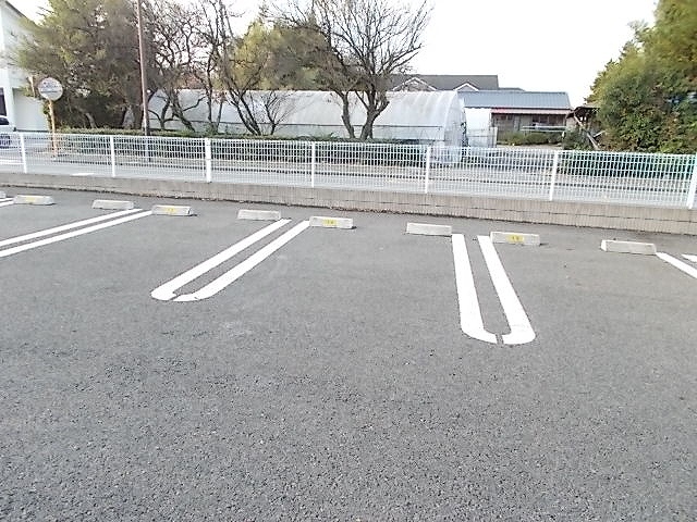 14/20 駐車場
