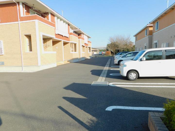 14/20 駐車場
