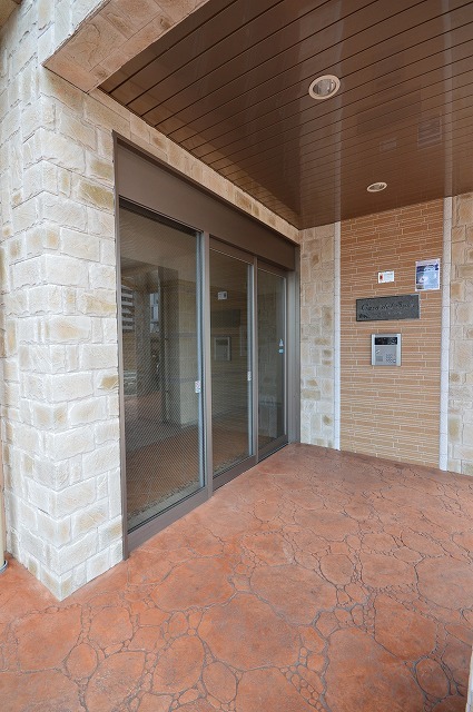 13/20 エントランス