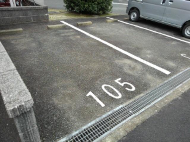 14/20 駐車場