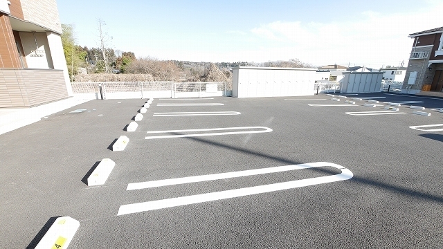 14/20 駐車場