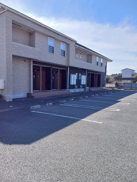 14/20 駐車場