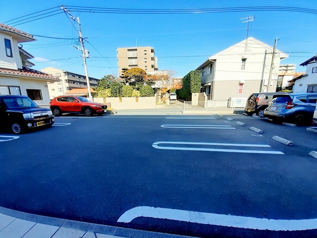 14/20 駐車場