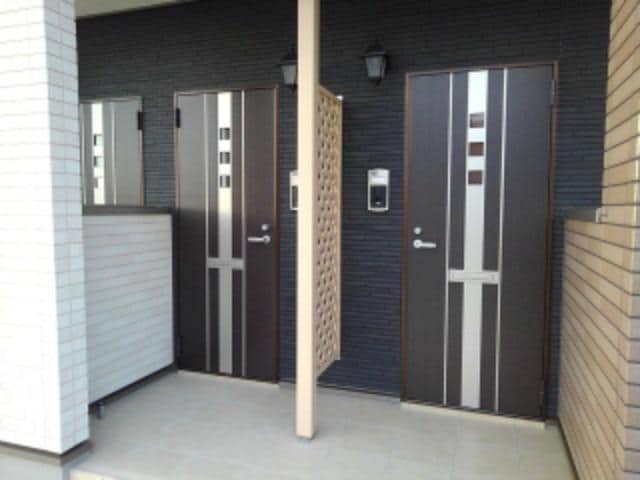 13/20 エントランス