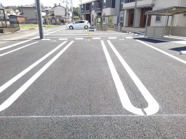 14/20 駐車場
