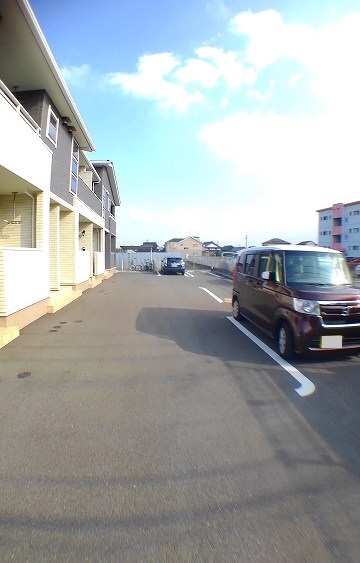 22/28 駐車場