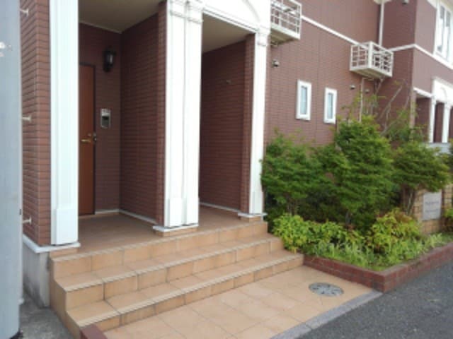 13/20 エントランス