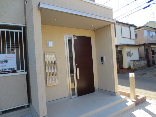 21/29 エントランス